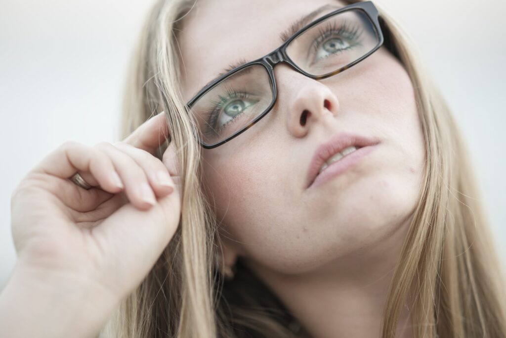 Woman wearing eyeglasses